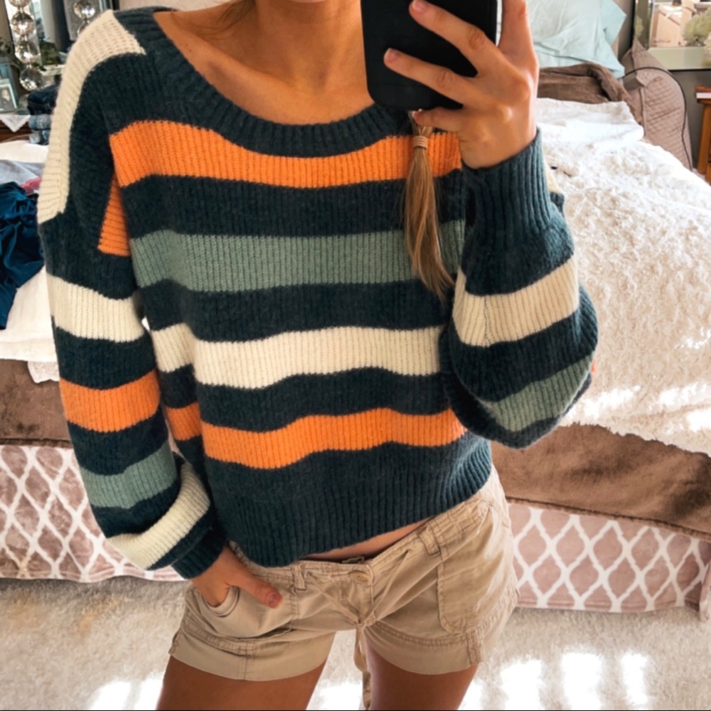 NWT O’Neill Sweater